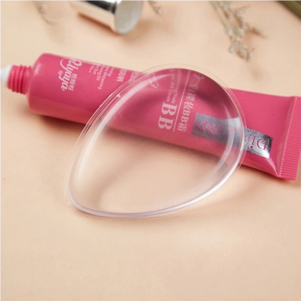 Makeup sponge